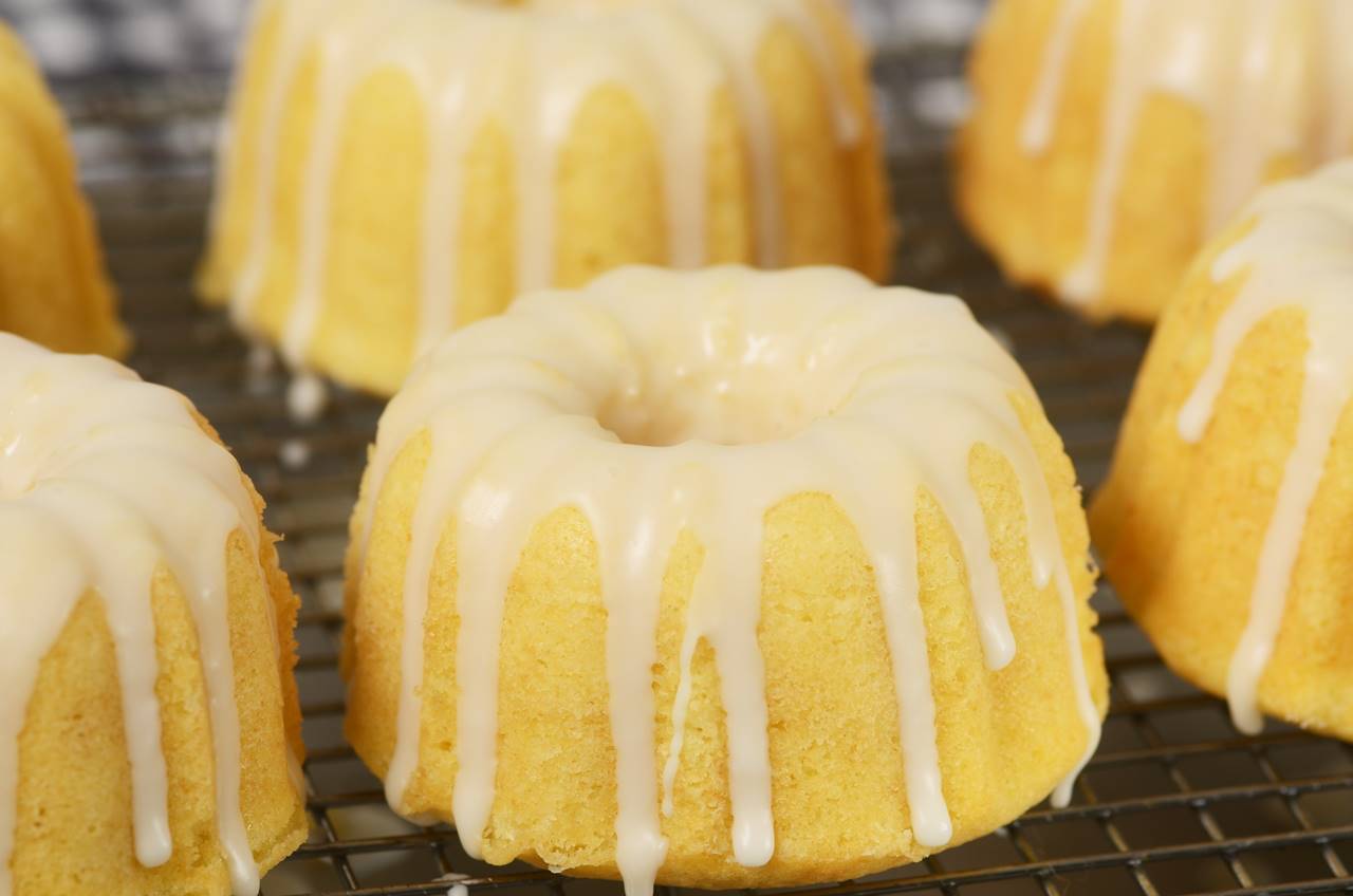 Vanilla Bundt Cakes Recipe Joyofbaking Com Video Recipe